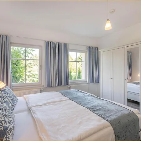 Astrid Apartment